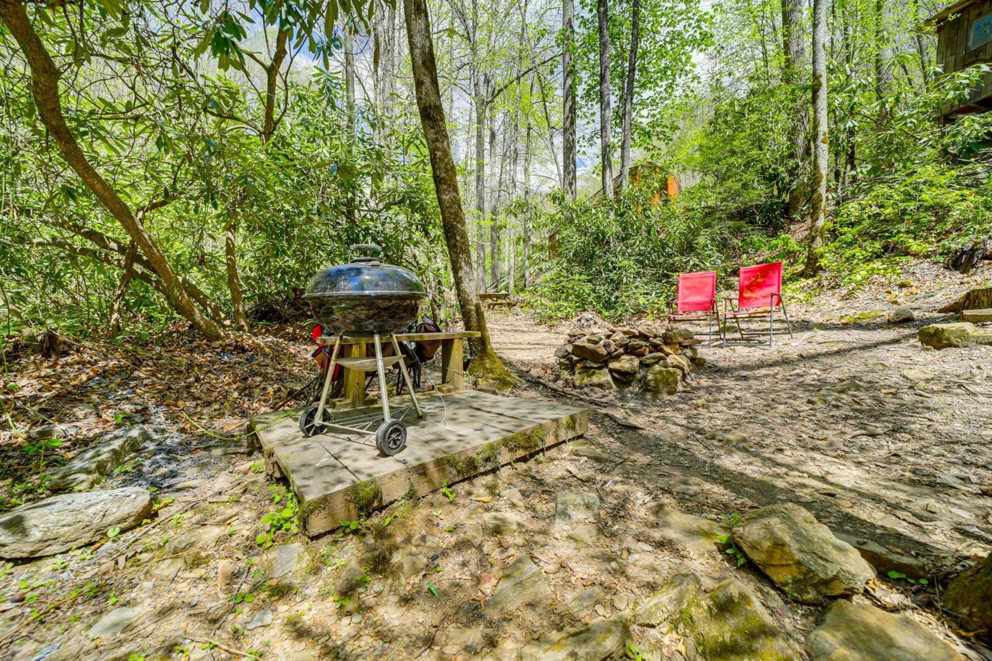 Creekside Whittier Cabin With Fire Pit Near Hiking! Экстерьер фото